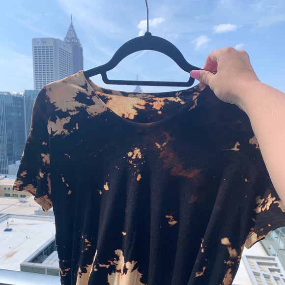 Bleach Dye Top - Picture 2 of 4